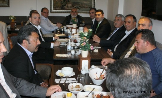 Başkan ARISOY; Hollanda'daki Türk İş Adamları ile Buluştu.