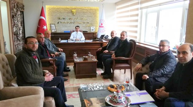 Birlik Başkanı Pınarbaşı ve Beraberindekiler, Kaymakam Öner'i Ziyaret Ettiler.