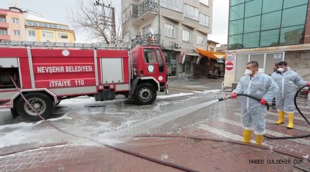 Nevşehir Belediyesi Caddeleri Dezenfekte Ediyor.