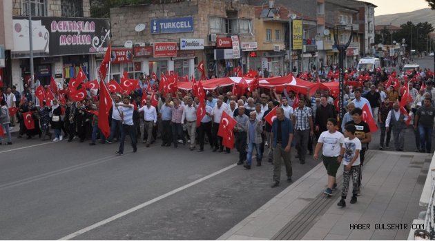 Gülşehir'de Milli Birlik ve Demokrasi Yürüyüşü Gerçekleştirildi.