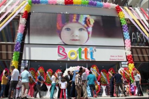 Nevşehir Protokolü, Botti Anne Ve Bebe Ürünleri Merkezi’nin Açılışına Katıldı