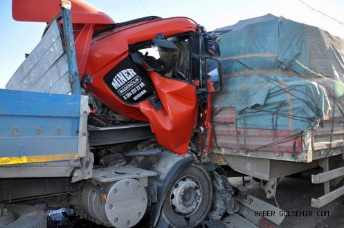 Nevşehir-Ürgüp Yolunda Trafik Kazası; 2 Yaralı