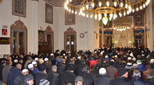 Nevşehir'de Şehitler İçin Eller ve Diller Duada Birleşti.