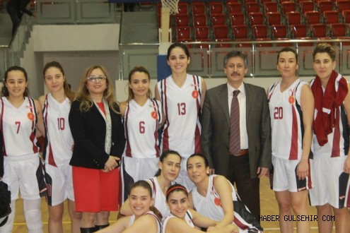 NHÜ Kadın Basketbol Takımı 2’de 2 Yaptı.