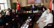  Ak Parti Kadın Kolları Başkanı Bilgiç ve Yönetim Kurulu Üyeleri'nden Artunay'a Ziyaret.