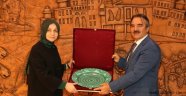 AK Parti Genel Başkan Yardımcısı Dr. Leyla Şahin Usta’dan Rektör Bağlı’ya Ziyaret