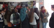 Gülşehir Gençlik Merkezi Meslek Yüksek Okuluna tanıtıcı stant açtı.