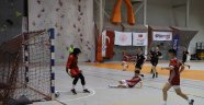 NEVÜ Erkek ve Kadın Futsal Takımı ‘Salon Futbolu Bölgesel Lig Müsabakaları’nda Birinci Oldu