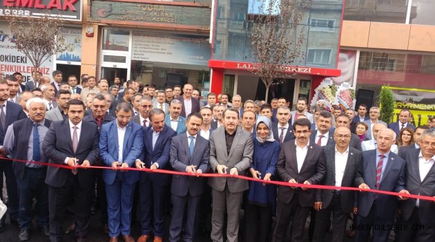 Vali Aktaş, Memur-Sen Konfederasyonu Nevşehir Şubesi Hizmet Binası’nın açılış törenine katıldı.