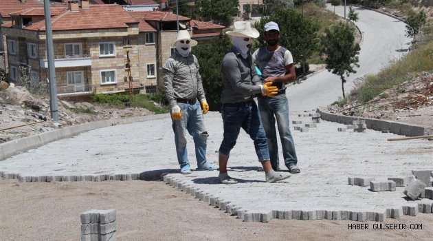 305 Bin Metrekarelik Alanda Parke Taş Döşendi.