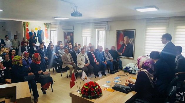 AK PARTİ’DE BELEDİYE BAŞKANLIĞI İÇİN TEMAYÜL YAPILDI