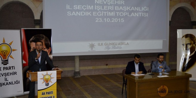 AK PARTİ’DE SANDIK GÖREVLİLERİ EĞİTİLDİ