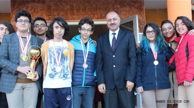 Aksaray’da Düzenlenen Satranç Turnuvasına Kardelen Damgası