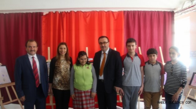 Alparslan Ortaokulu'ndan Yıl Sonu Sergi Programı.