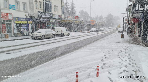 Beklenen Kar Yağışı Gülşehir’de Etkisini Göstermeye Başladı