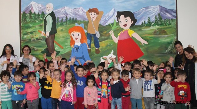 Bu Okulun Duvarları "Tablo" Gibi!