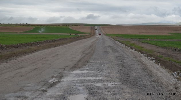 Gülşehir Köyleri'nin Yol Yapım Çalışmaları Devam Ediliyor.