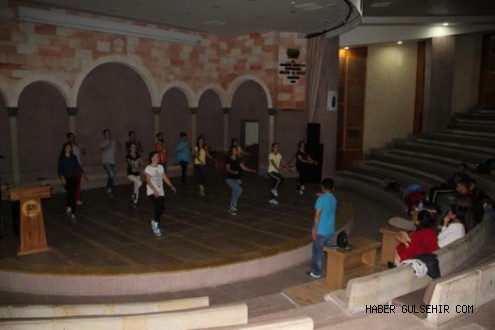 Halk Oyunları Eğitimi Başladı