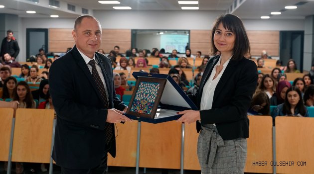 Kapadokya Üniversitesi Öğrencilerine Yurtdışı Eğitim Semineri Verildi