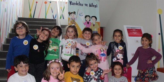 Kardelenli Öğrenciler Dünya Gülümseme Gününü Kutladı