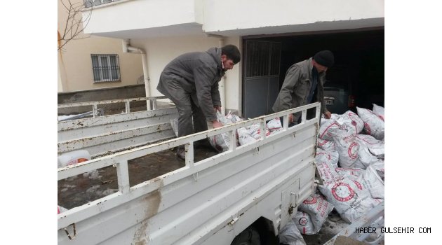 Milletvekili Açıkgöz'den Suriyeli Mültecilere Kömür Yardımı.