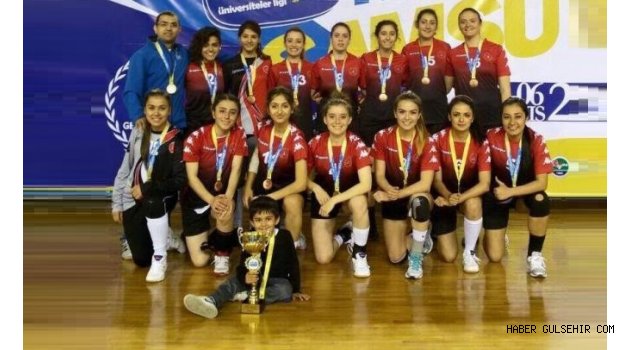 NEÜ Bayan Hentbol Takımı Şampiyon Oldu