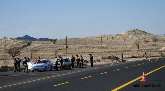 Nevşehir İl Jandarma Ekipleri Aranan 33 Kişiyi Adalete Teslim Etti.