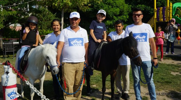 NEVŞEHİRLİ ÇOCUKLARI PONY ATLARLA BULUŞTURAN ETKİNLİK