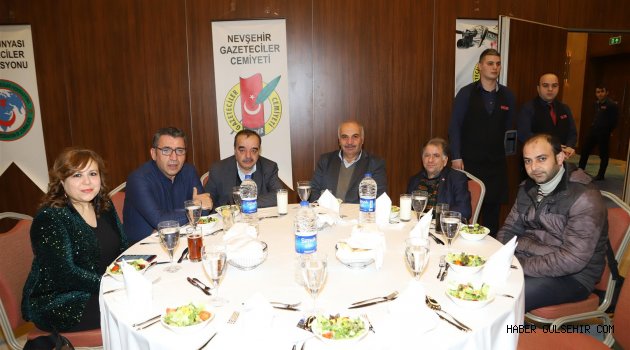 Nevşehirli Gazeteciler Akşam Yemeğinde Buluştular.