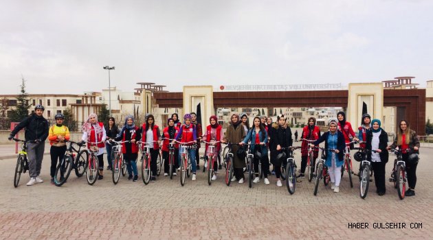 NEVÜ Öğrencilerinden “Bahar Bisiklet Turu” Etkinliği