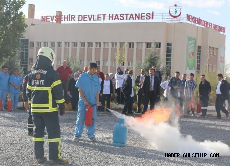 SAĞLIK PERSONELİ YANGIN TATBİKATINDA