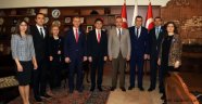 30. VERGİ HAFTASI MÜNASEBETİYLE İL DEFTERDARI TAŞ, BELEDİYE BAŞKANI SEÇEN’İ ZİYARET ETTİ