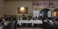 Koruyucu Aileler için Topuzlu Han’da düzenlenen iftar yemeği Düzenlendi