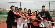Okul sporları Kort Tenisi maçları sona erdi.