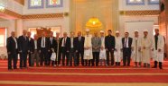 Başkan Fahri Yıldız Genç Hatipleri Birer Çeyrek Altınla ödüllendirdi