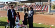 Gülşehir'de Öğrencilere Bisiklet Dağıtımı Yapıldı.