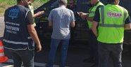 Havalimanı Yolunda Seyahat Acenteli Araçlara Denetim Yapıldı.