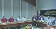 HİSARCIKLIOĞLU VE PARMAKSIZ BALIKESİR İL ODA VE BORSALARI İSTİŞARE TOPLANTISINA KATILDI