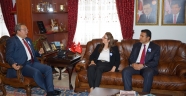 İl Defterdarı Ercoşman, Belediye Başkanı Ünver’i ziyaret etti.