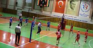 İL SAĞLIK VOLEYBOL TAKIMI DİYANET’İ 2-0 YENDİ