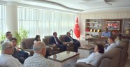 Mesleki Yeterlilik Kurumu Başkan Yardımcısı KARAMAN ve beraberindeki heyet Başkan ÖRDÜ' yü makamında ziyaret etti.