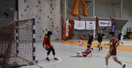 NEVÜ Erkek ve Kadın Futsal Takımı ‘Salon Futbolu Bölgesel Lig Müsabakaları’nda Birinci Oldu