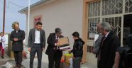 Özlüce Köyünde İhtiyaç Sahibi Öğrencilere Ayakkabı Yardımı