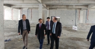 Vali Aktaş, Devlet Hastanesi Yerleşkesinde İnşaatı Devam Eden Diyaliz Merkezinde İncelemelerde Bulundu